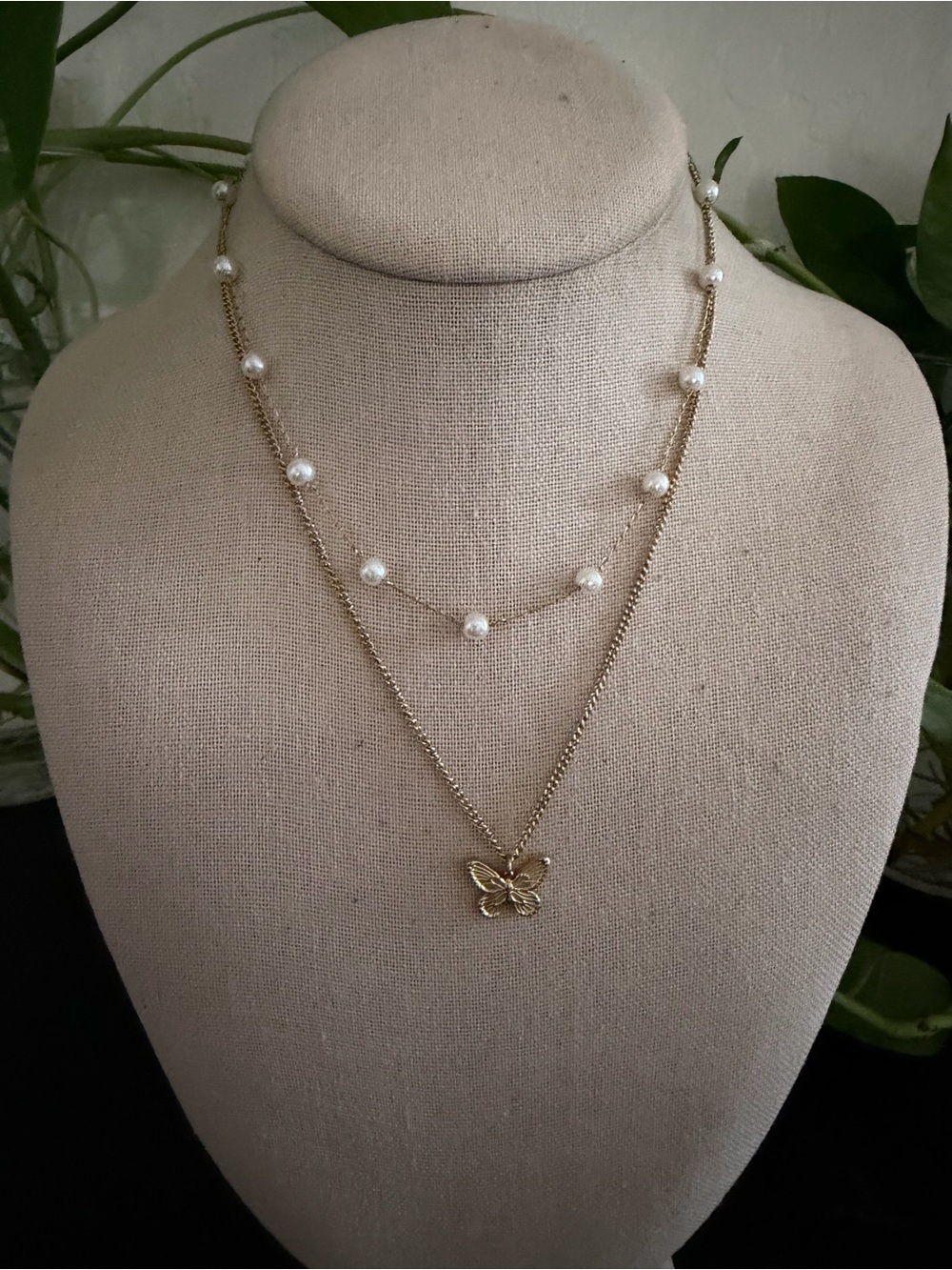 Vintage Dainty Gold Double-Layer Pearl Butterfly Pendant Necklace